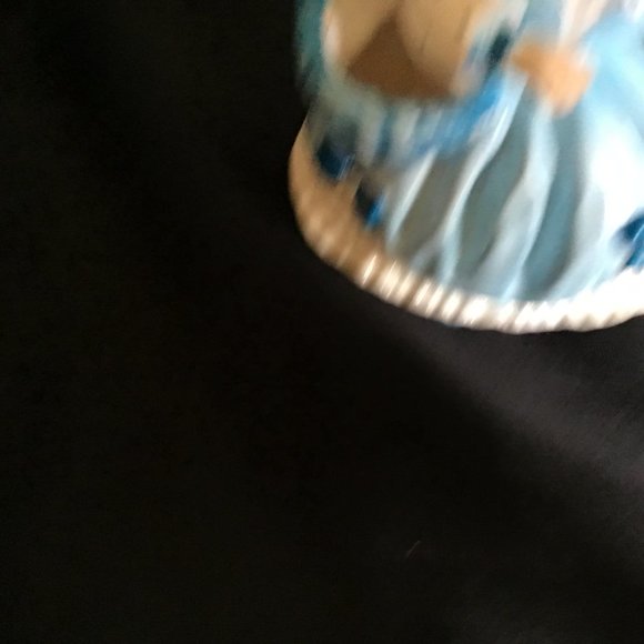 Vintage Ceramic Little Girl in Blue Vase / Planter - Picture 6 of 7